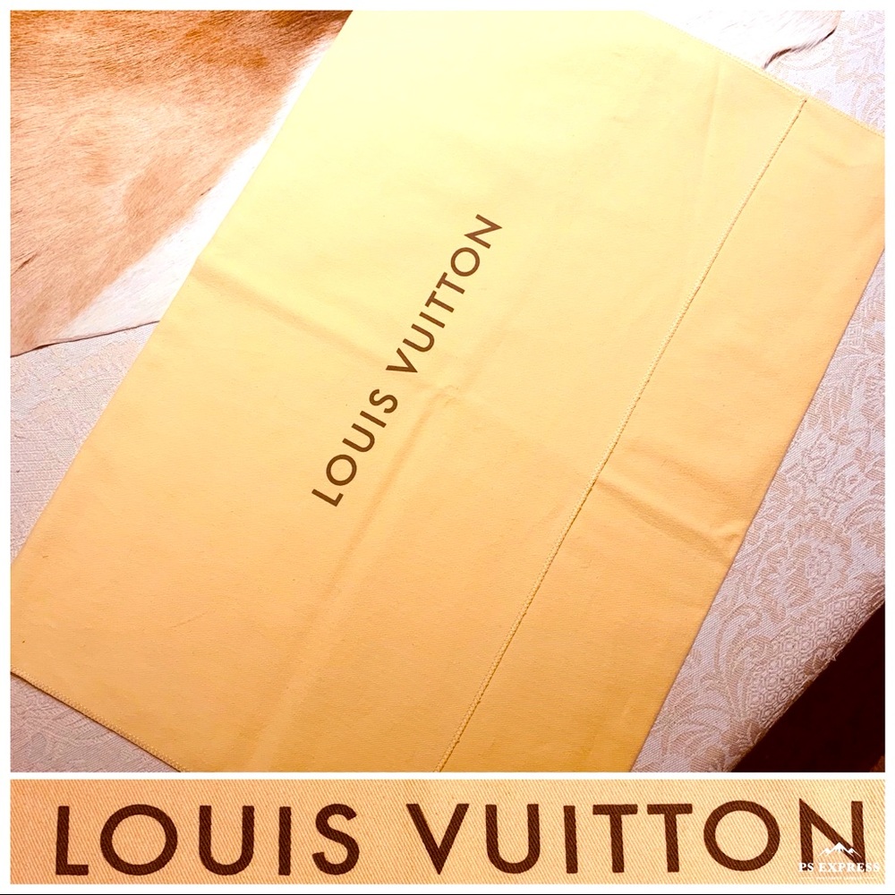 LV DUSTER Large 22”x17 Never used FaB Mint